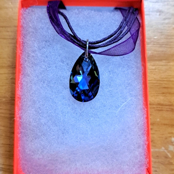 Jewelry - Lilac Garden Crystal Teardrop Necklace